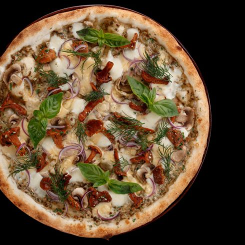 <b>Пицца с лисичками и красным луком — 595 ₽</b> <em>(460 г.)</em>